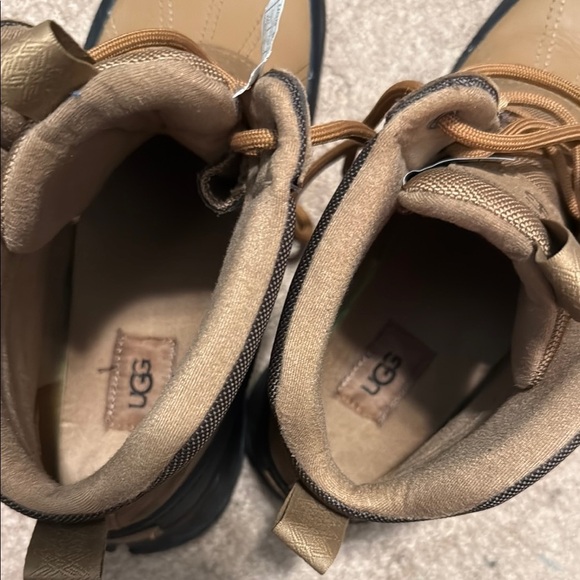 UGG Emmett duck boot Tan and Black Weather-Resistant Snow Boots - Picture 8 of 8